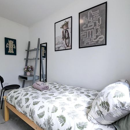 Guest Rooms Near City Centre & Dock Free Parking 利物浦 外观 照片