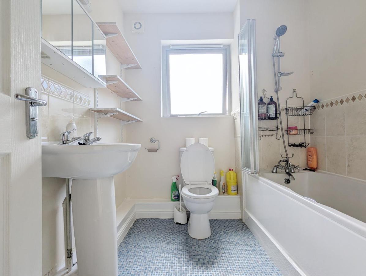 Guest Rooms Near City Centre & Dock Free Parking 利物浦 外观 照片