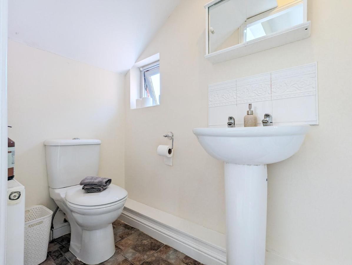 Guest Rooms Near City Centre & Dock Free Parking 利物浦 外观 照片