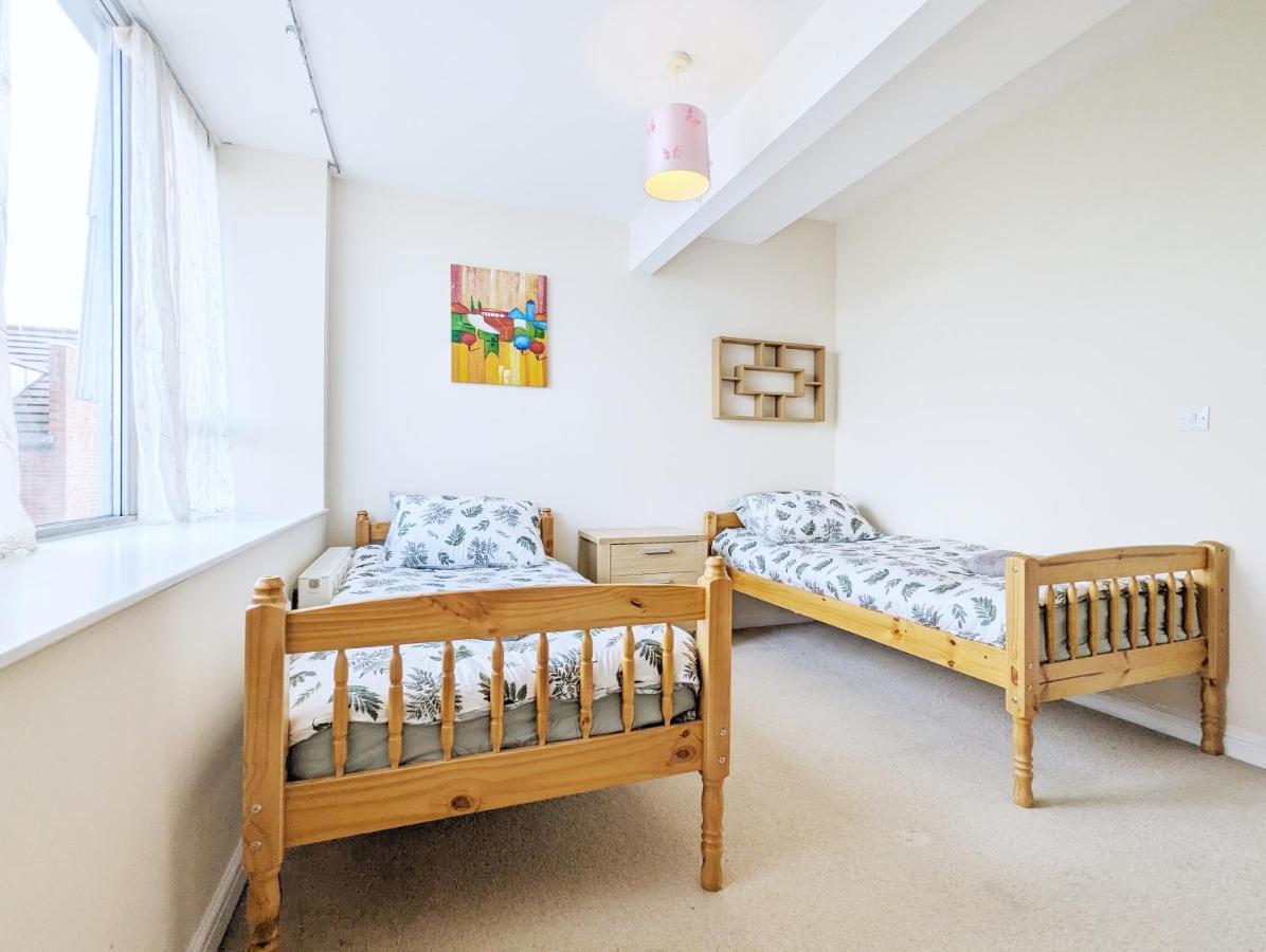 Guest Rooms Near City Centre & Dock Free Parking 利物浦 外观 照片