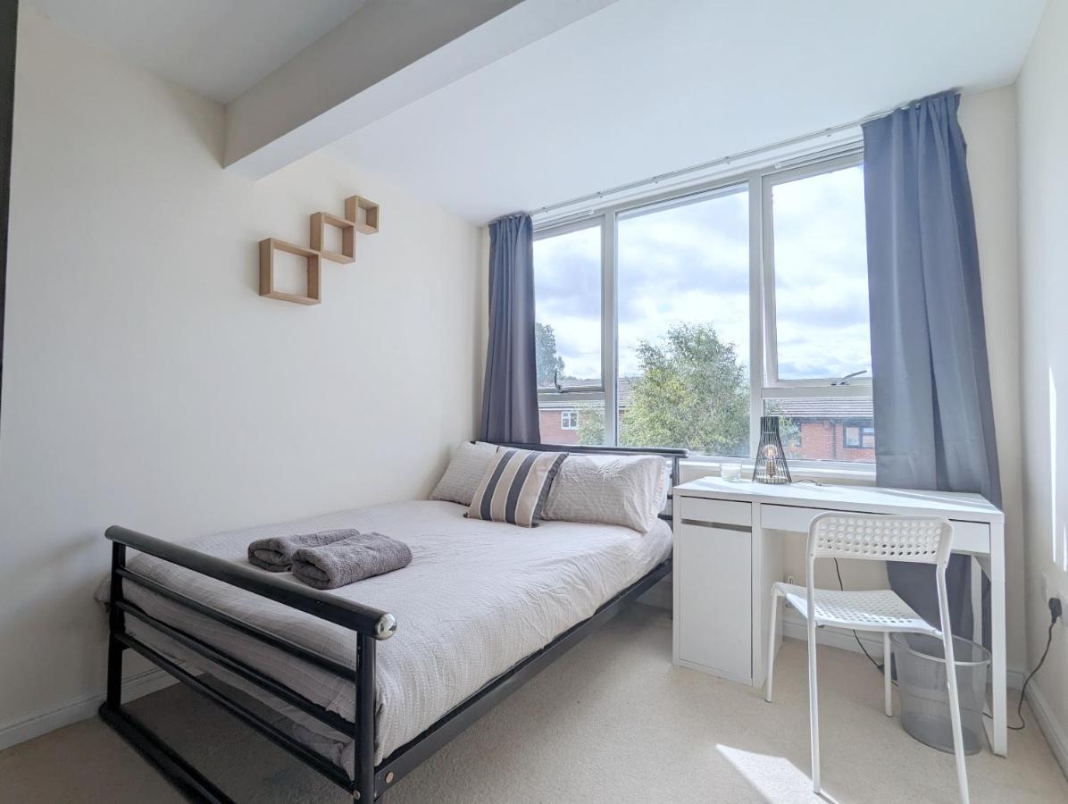 Guest Rooms Near City Centre & Dock Free Parking 利物浦 外观 照片