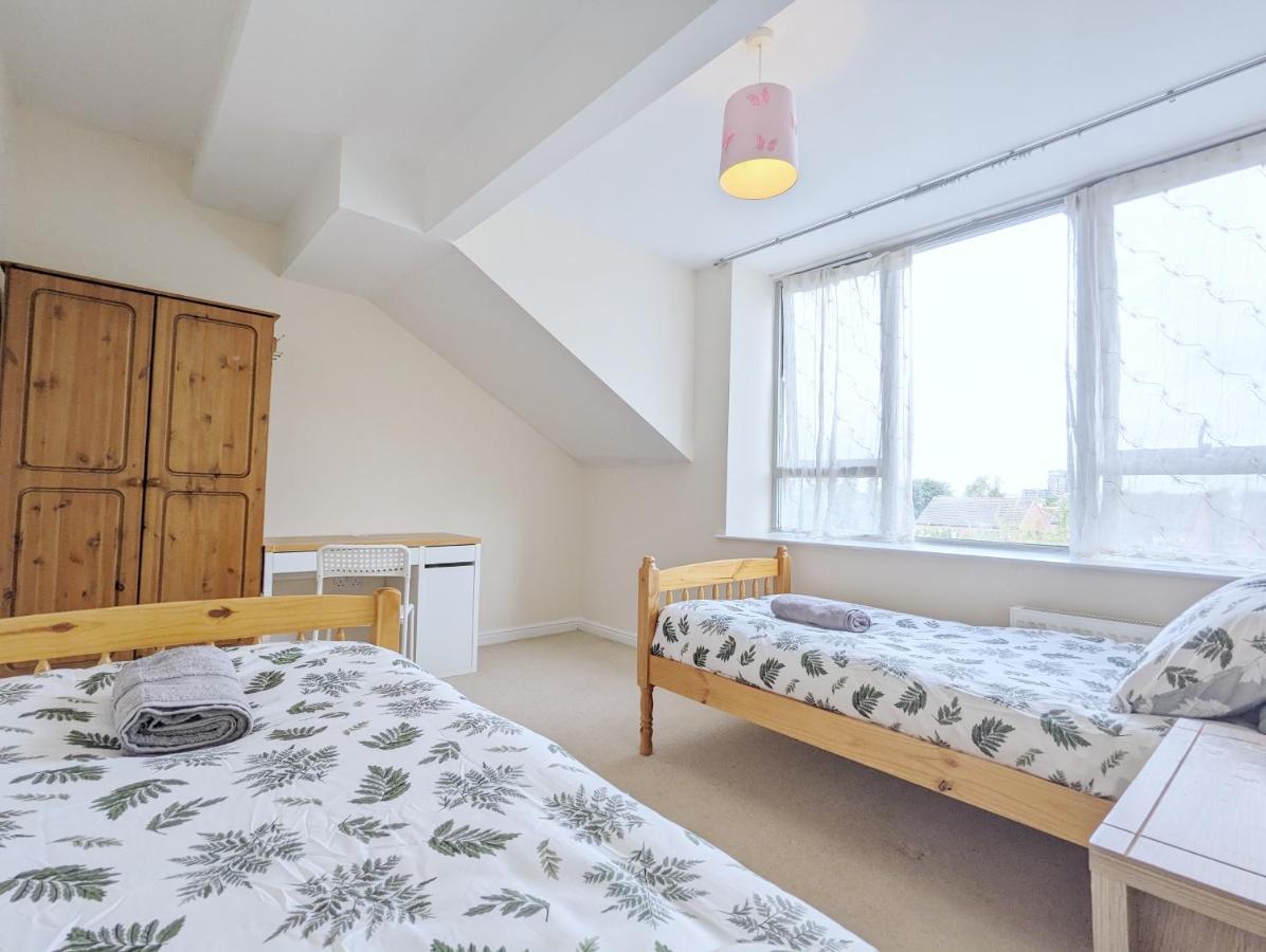 Guest Rooms Near City Centre & Dock Free Parking 利物浦 外观 照片