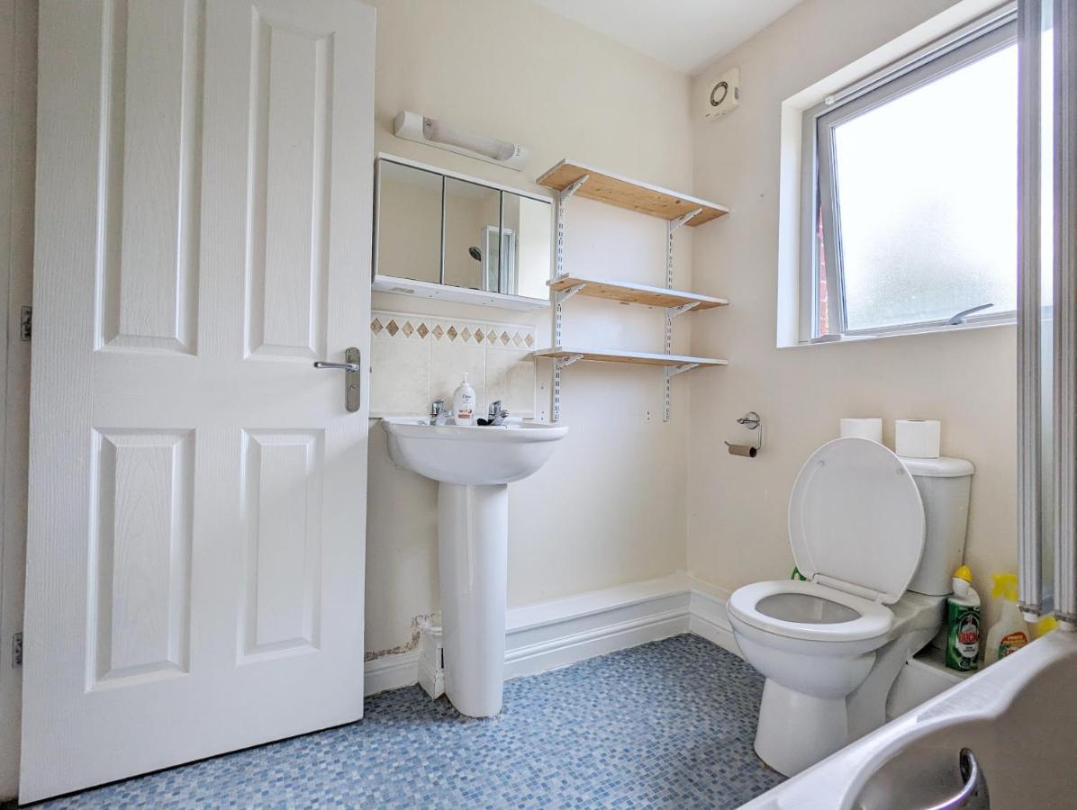 Guest Rooms Near City Centre & Dock Free Parking 利物浦 外观 照片