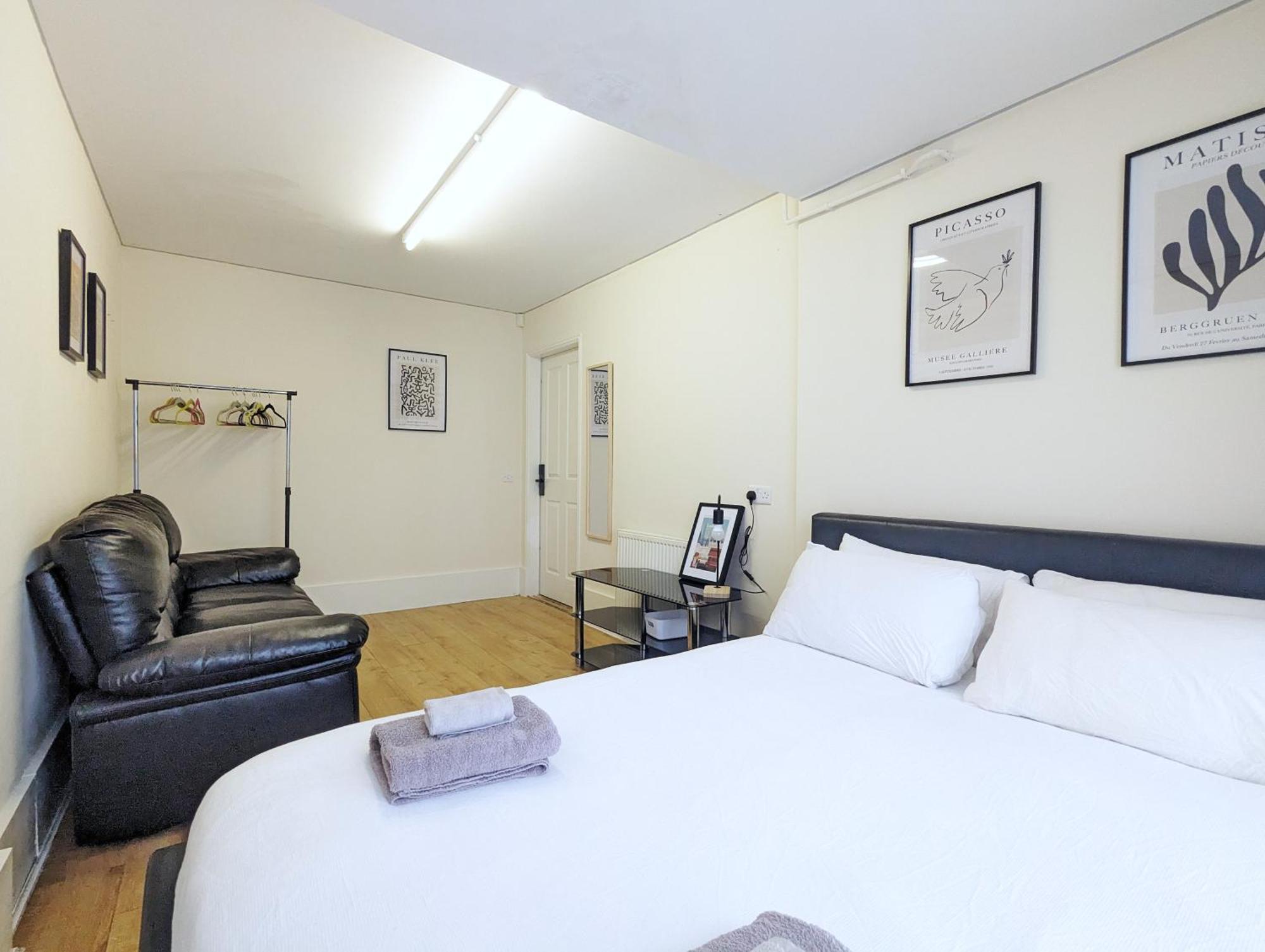 Guest Rooms Near City Centre & Dock Free Parking 利物浦 外观 照片